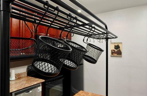 H Street Corridor House | H Street Heart - Entire Unit in Capitol Hill