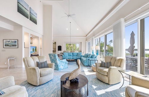 Wulfert House | Hakuna Matata ! Beautiful Five Bedroom Captiva home with many free amenities !