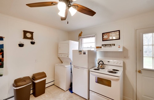Bolivar Apartment | Half Mile to Harpers Ferry: Duplex w/Fire Pit