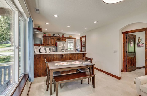 Hamilton House | Hamilton Charm Place, 4 Bdrm, 2 Bath, Step-Free