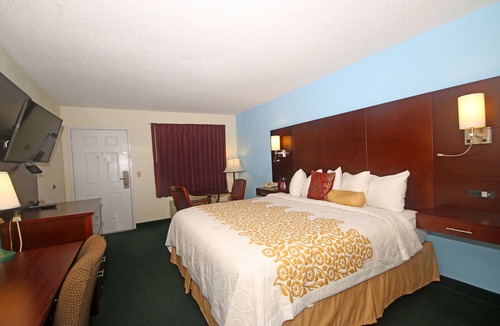 Arlington Hotel | Hamilton Inn Jonesville NC