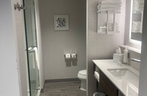 Kingston Hotel | Hampton Inn by Hilton Kingston