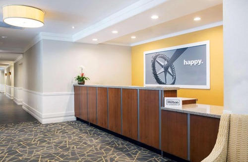 Hallandale Beach Hotel | Hampton Inn Hallandale Beach-Aventura