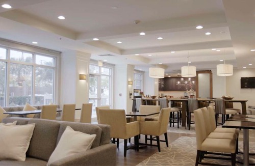 Hallandale Beach Hotel | Hampton Inn Hallandale Beach-Aventura