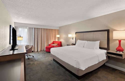 Lancaster Hotel | Hampton Inn Lancaster