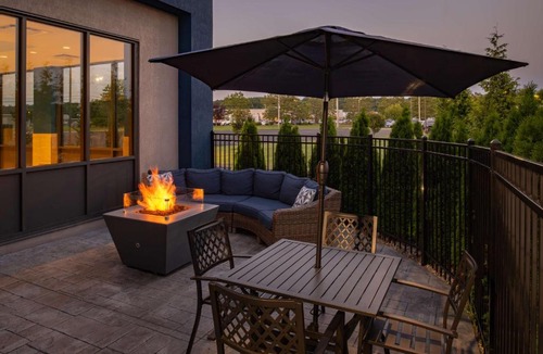 Seekonk Hotel | Hampton Inn Seekonk