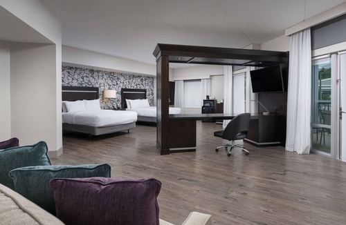 Downtown Chattanooga Hotel | Hampton Inn & Suites Chattanooga/Downtown
