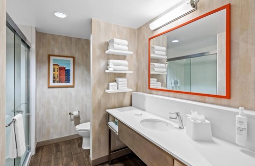 Glenarden Hotel | Hampton Inn & Suites Glenarden/Washington DC