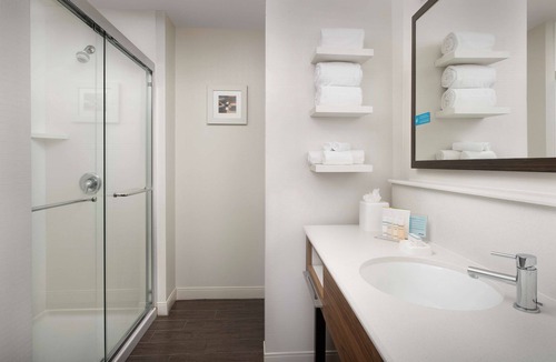 Tempe Hotel | Hampton Inn & Suites Phoenix Tempe