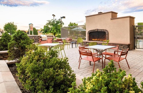 Downtown Prescott Valley Hotel | Hampton Inn & Suites Prescott Valley