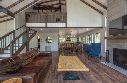 Wright City Ski Chalet | Hampton's Hideaway by Innsbrook Vacations!