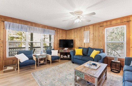 Ocean Sands Condo | Happy Ours: Shared Pool | Short Walk to Beach