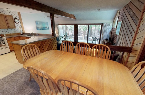 Harbor Springs Condo | Harbor Cove! 5 Bedroom! #82 Ski, Golf, Shop!