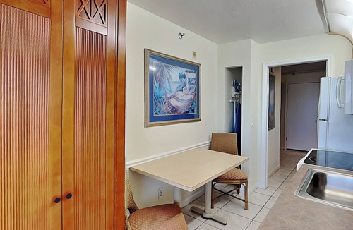 Lenox Park Condo | Harbour Beach Resort 603