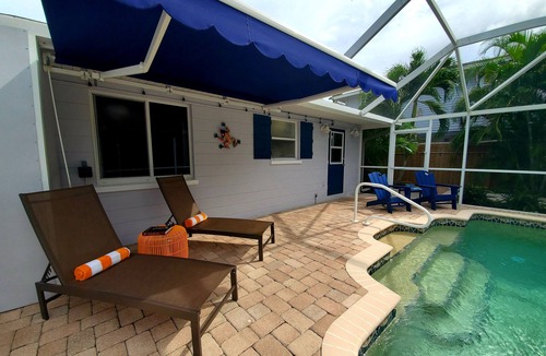 Englewood House | Heated Pool! FREE Bikes, Kayaks, Sups! One of a kind on Manasota Key!