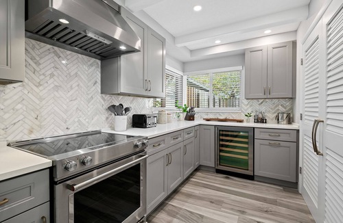 East Fort Lauderdale House | Heated Pool, Stylish Home Walkable to Beach, Galleria & Dining!