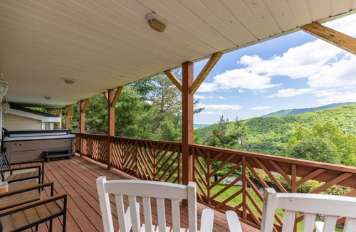 Seven Devils House | Heavenly Hills Lodge