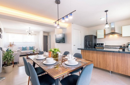 Queretaro House | ¡hermosa Casa Completamente Equipada! Con Acceso a Alberca Climatizada