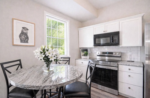 Park Hills House | Hidden Nature Haven - Stylish Comfort near Cincy