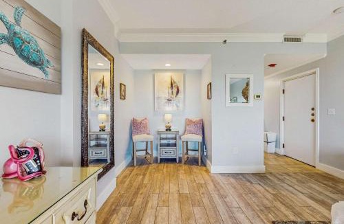Sandestin Hotel | High-Floor Beach Studio with Gulf Views