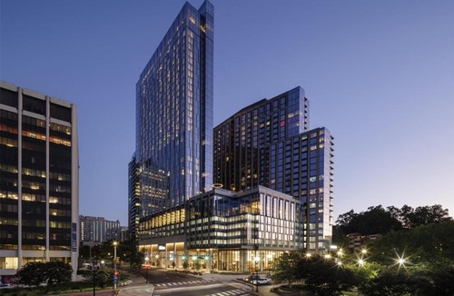 North Rosslyn Hotel | Hilton Arlington Rosslyn The Key