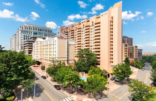Radnor - Fort Myer Heights Hotel | Hilton Garden Inn Arlington/Courthouse Plaza
