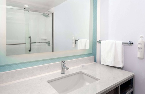 Second Ward Hotel | Hilton Garden Inn Charlotte Uptown