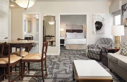 South Beach Resort | Hilton Grand Vacations Club McAlpin Ocean Plaza Miami