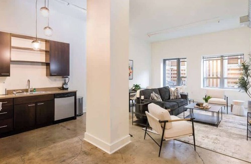 Downtown Pittsburgh Apartment | Historic 2BR Loft: Private Terrace & Free UFC Gym
