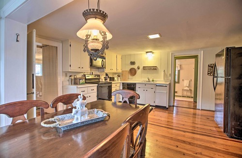 Rockbridge Baths House | Historic Countryside Escape - Relax, Hike, & Fish!