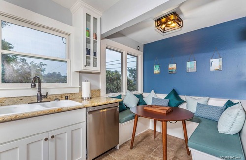South Park House | Historic Craftsman Home in South Park near Zoo, Balboa Park, sleeps 8!