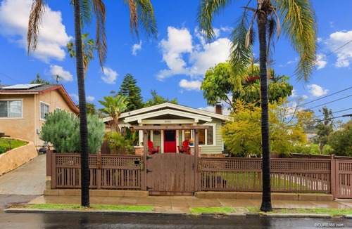 South Park House | Historic Craftsman Home in South Park near Zoo, Balboa Park, sleeps 8!