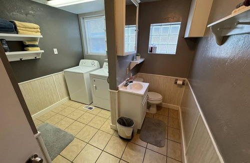 St. Anthony Apartment | Historic Riverside Hotel Suite 101