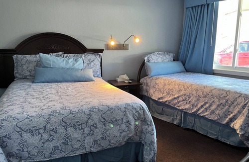 Cornwall Bridge Hotel | Hitching Post Country Motel