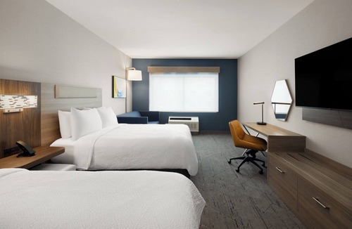 Midtown Anchorage Hotel | Holiday Inn Express And Suites Anchorage Midtown by IHG