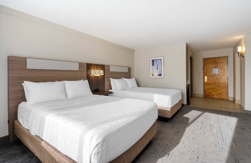 The Villages Hotel | Holiday Inn Express Hotel & Suites The Villages by IHG