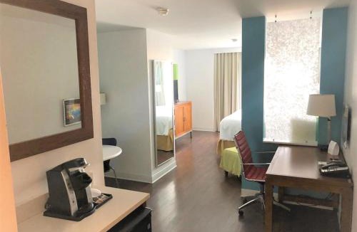 Fishers Hotel | Holiday Inn Express Indianapolis - Fishers by IHG