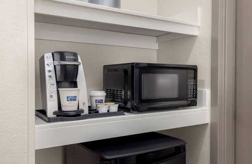 Myrtle Beach Hotel | Holiday Inn Express Myrtle Beach-Broadway at the Beach by IHG