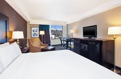 Midtown Village Hotel | Holiday Inn Express Philadelphia-Midtown by IHG