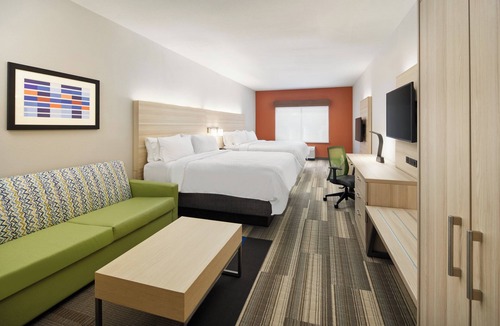 Salem Hotel | Holiday Inn Express & Suites Salem by IHG