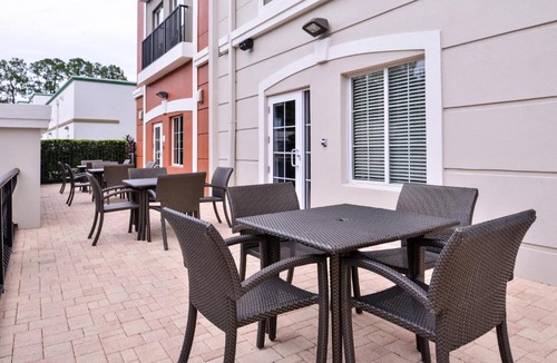 Temple Terrace Hotel | Holiday Inn Express Tampa North Telecom Park by IHG