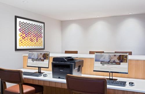 Harbordale Resort | Holiday Inn Express Ft Lauderdale Cruise-Airport by IHG