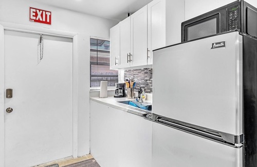 Little Ranches House | Hollywood Beach Boutique Vacation Studio LB4