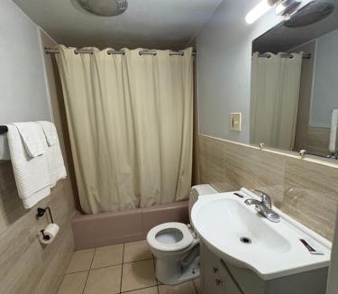 Middletown Hotel | Hollywood Motel