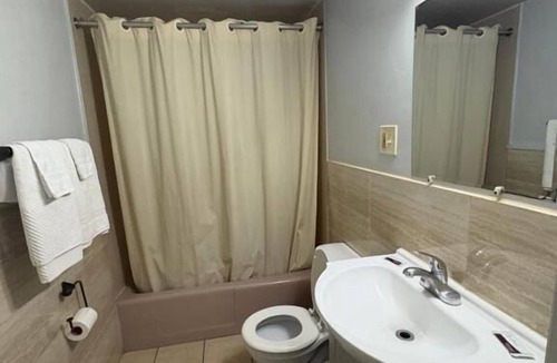 Middletown Hotel | Hollywood Motel
