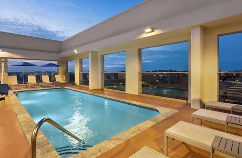 West End Hotel | Home Away from Home: Rooftop Pool and FREE Breakfast Onsite. Pets Allowed!