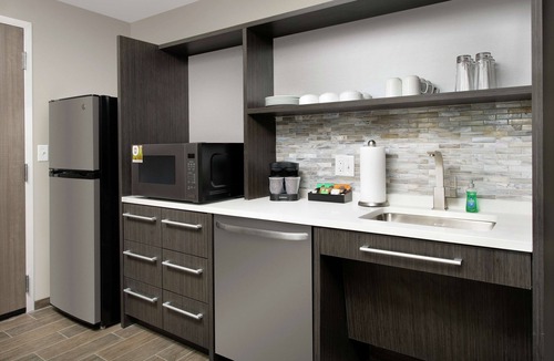 North Downtown Hotel | Home2 Suites by Hilton Charlottesville Downtown