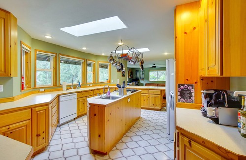 Startup House | Hot Tub, 4 Mi to Wallace Falls: Riverfront Retreat