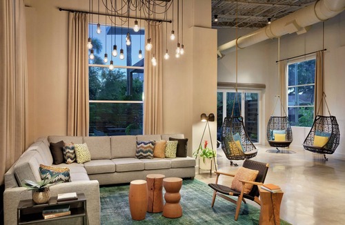 Tampa Hotel | Hotel Alba, Tapestry Collection by Hilton