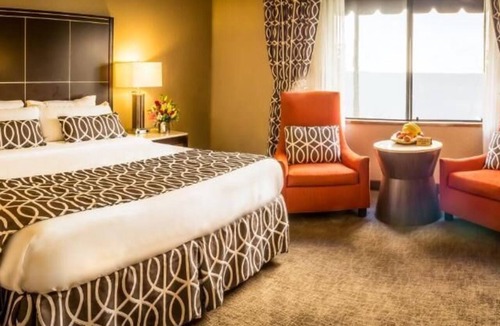 Pico-Union Hotel | Hotel Olyver - Koreatown LA